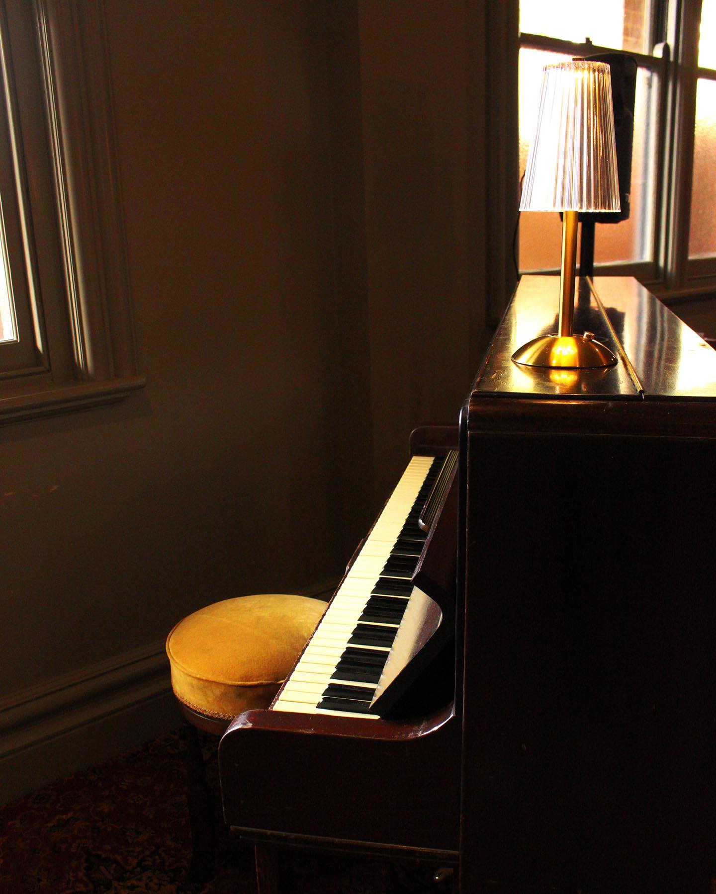 Intimate heritage dining room